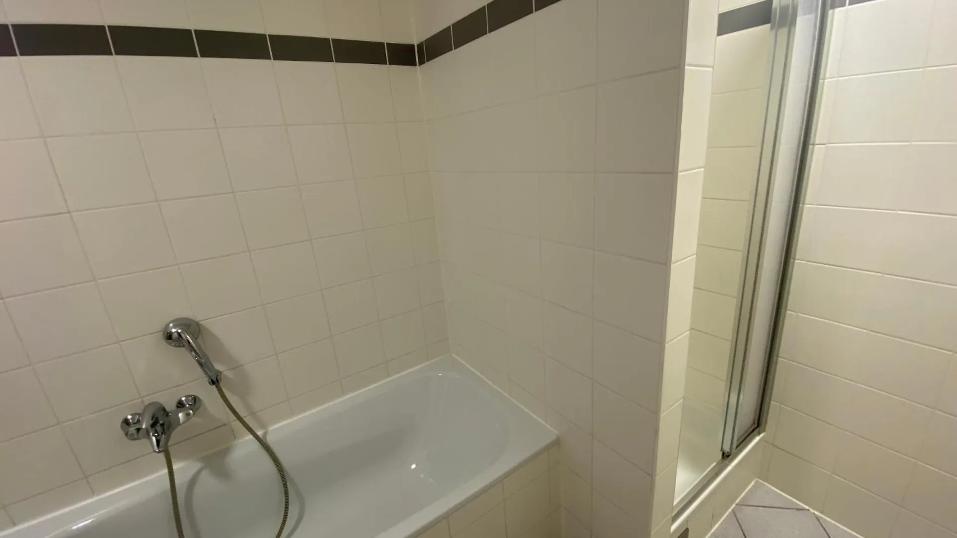 Cosy Apartment In A Perfect Location 1070 Historical Part Of Viyana